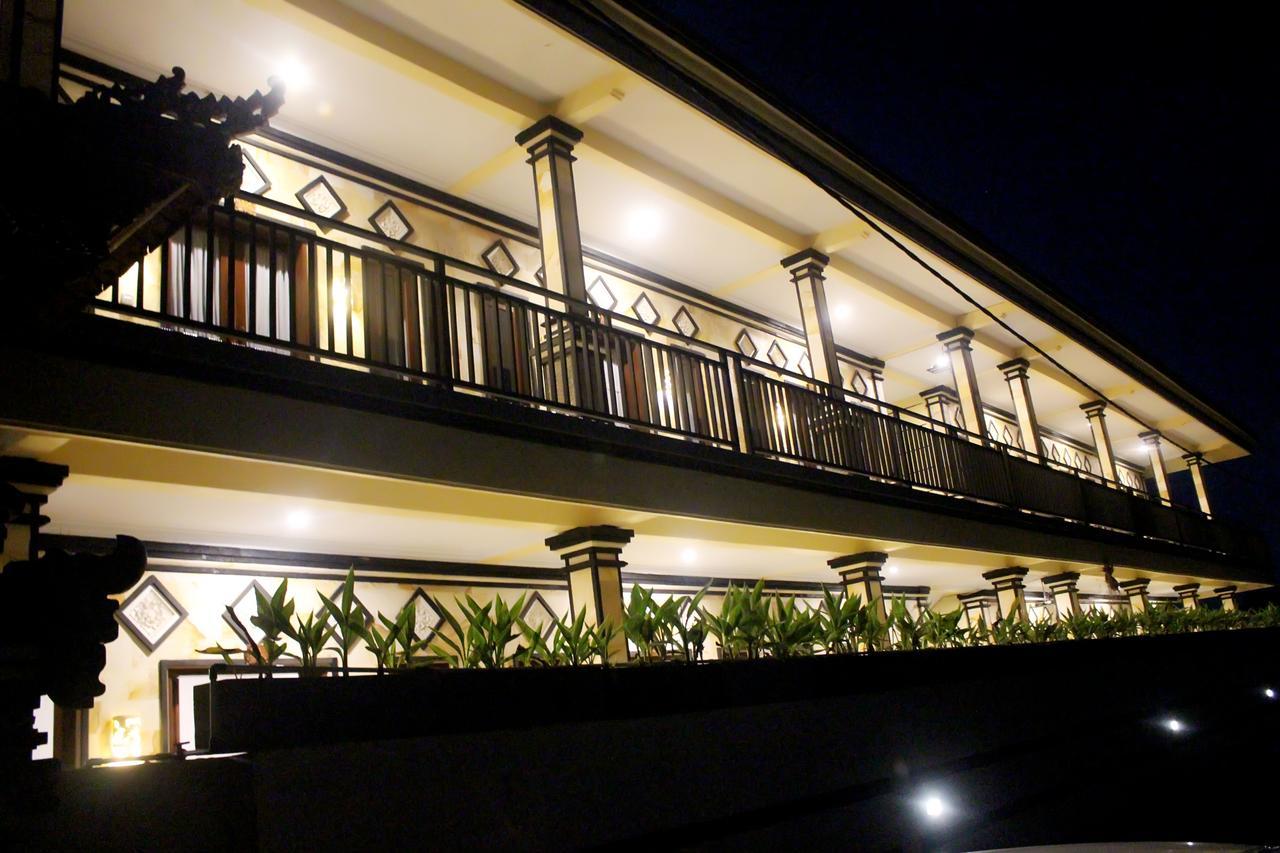 Kusuma Guesthouse チャングー エクステリア 写真